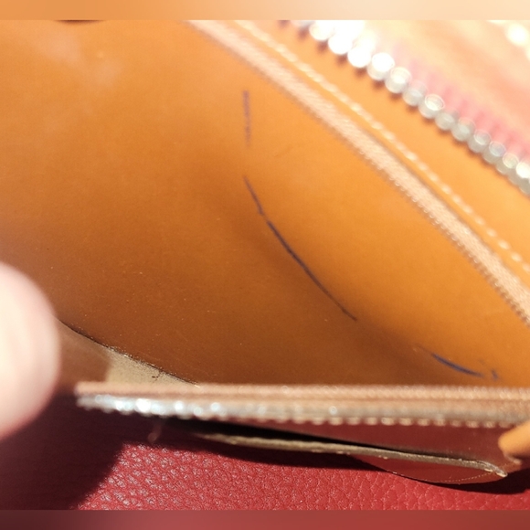 Dooney & Bourke Vintage Red Bowling Leather Handbag - Picture 11 of 13